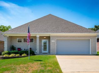 30 Forest Valley Ln, Little Rock, AR 72223