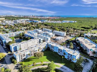 608 NE 2nd St APT 432, Dania Beach, FL 33004