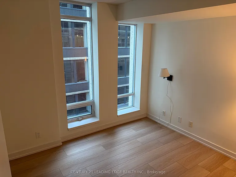 8 Colborne St #1103 — Photo 11