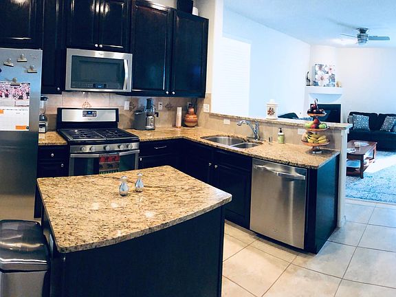 5th image of 3123 Floras Del Sol St