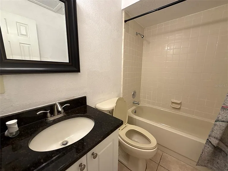 9950 Turf Way #4 — Photo 10