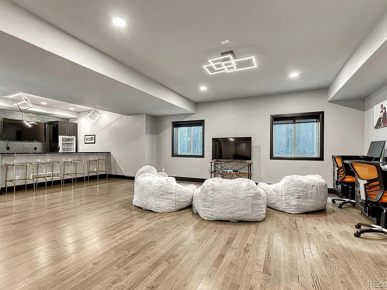 9486 E Winding Hill Ave — Photo 43