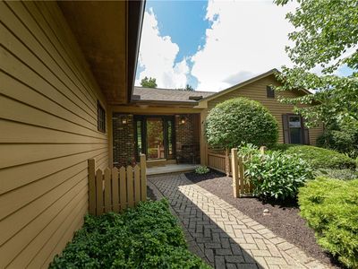 27 Bardney Cir, Fairport, NY, 14450