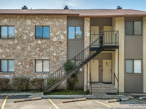3rd image of 1256 Cougar Dr APT 7