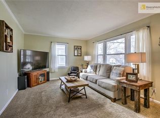5611 Ash Dr, Roeland Park, KS 66205