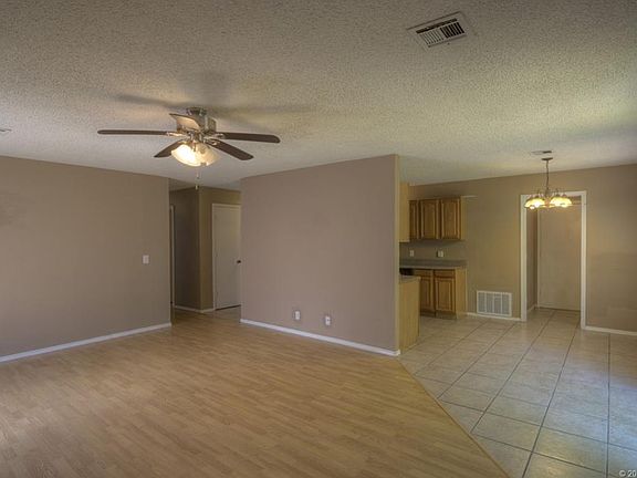 5th image of 1000 Pecan Ln