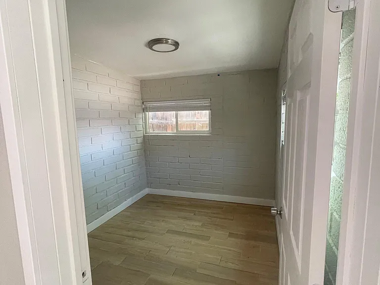 2341 W Yuma St #2 — Photo 5