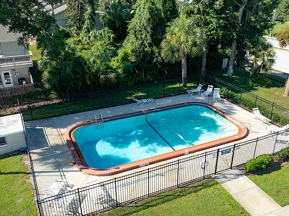 3rd image of 110 Tomoka Meadows Blvd