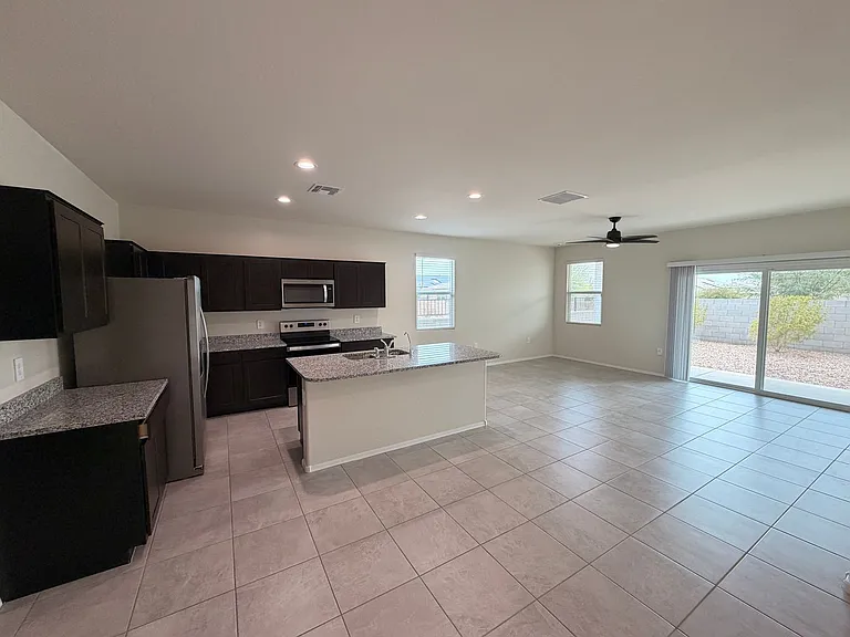 18609 W Bronco Trl — Photo 6