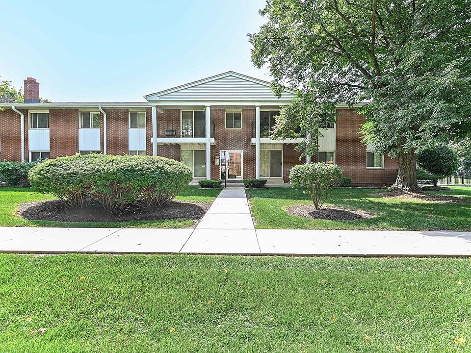 1st image of 6183 W Howard AVENUE #9