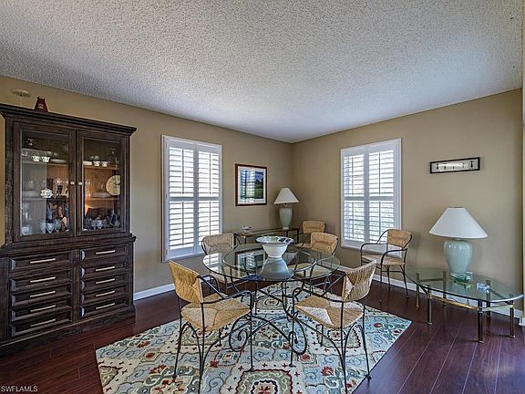 4th image of 221 Bobolink Way #221A