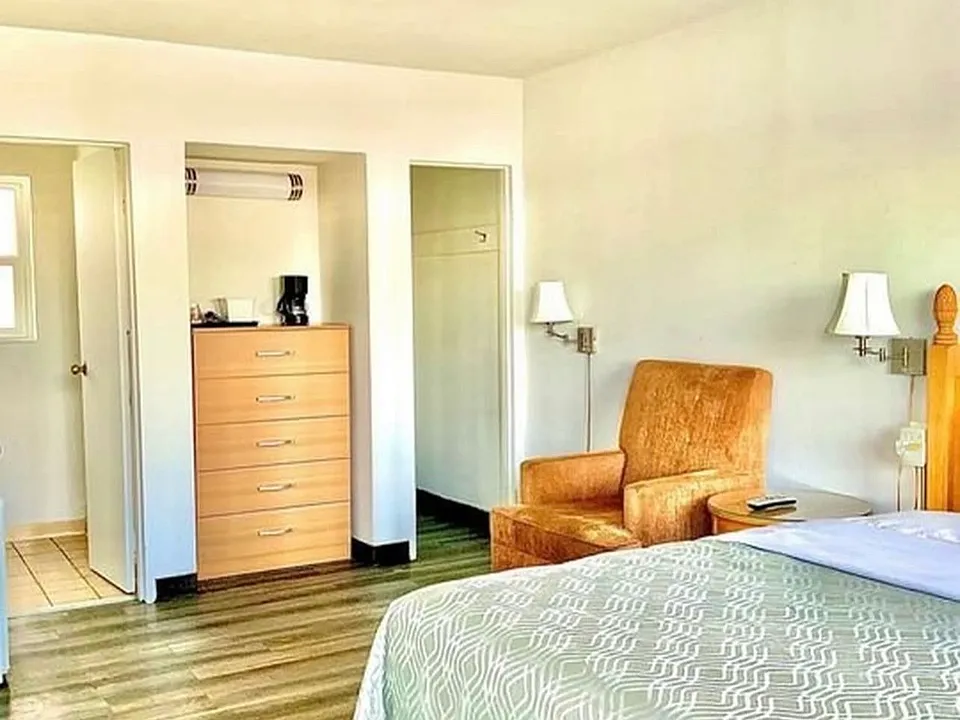 316 S Pioneer Way #103