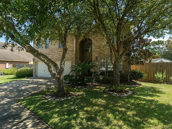 2nd image of 181 Greenridge Cir