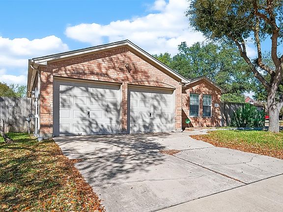 2nd image of 4827 Rustic Field Ln