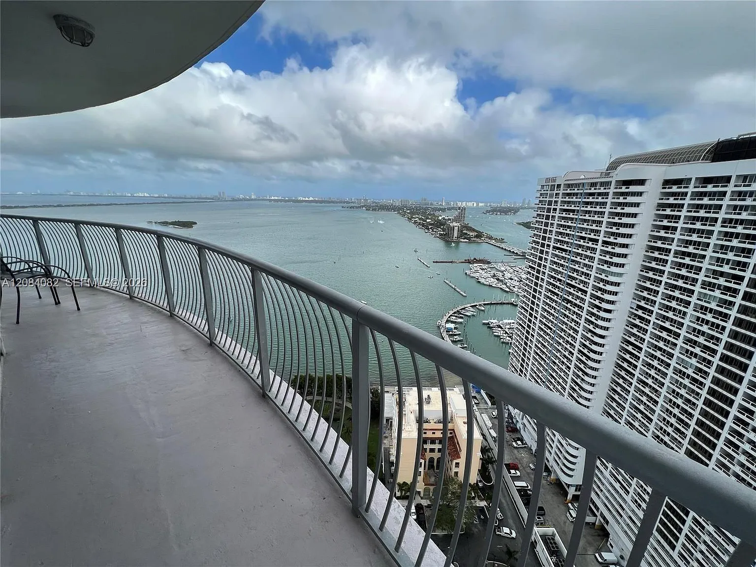 Opera Tower Condo — Photo 2