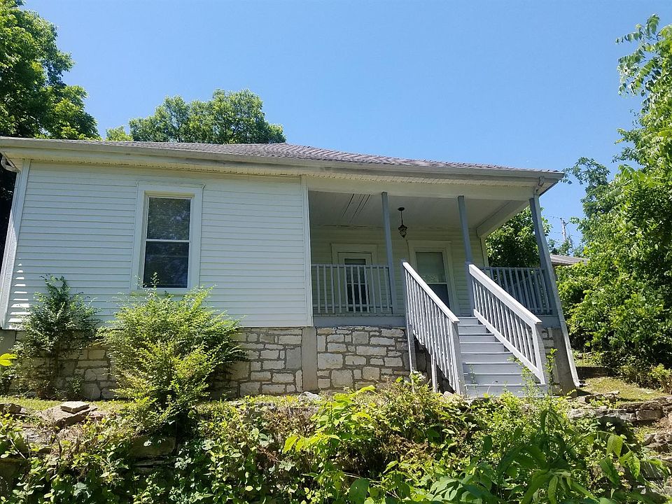 1st image of 766 Hillcrest Ave