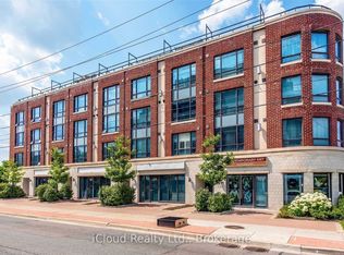724 Sheppard Ave W #201, Toronto, ON M3H2S8