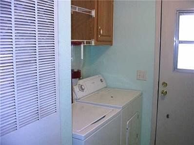 5th image of 2700 E Valley Pkwy Space 157