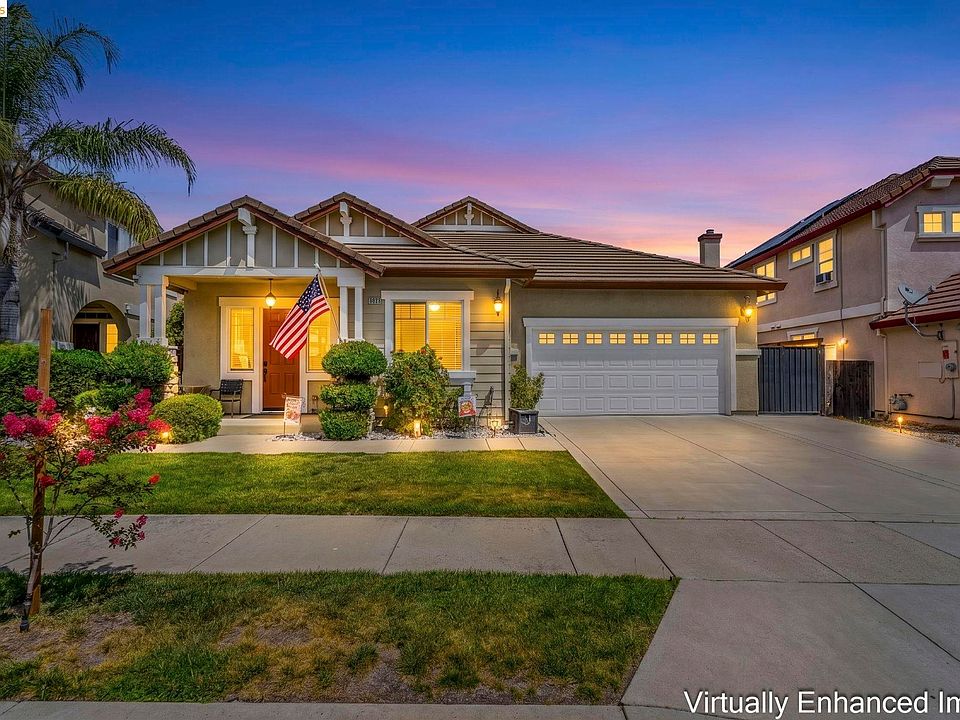 1st image of 2611 Torrey Pines Dr