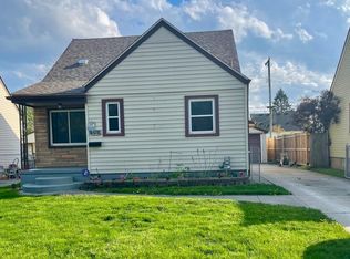 467 Garfield Ave, Lincoln Park, MI 48146