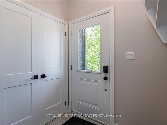 4th image of 4 Stonehart Ln