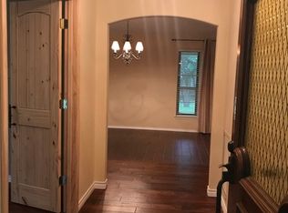 137 Sequoia Dr, Hollywood Park, TX 78232