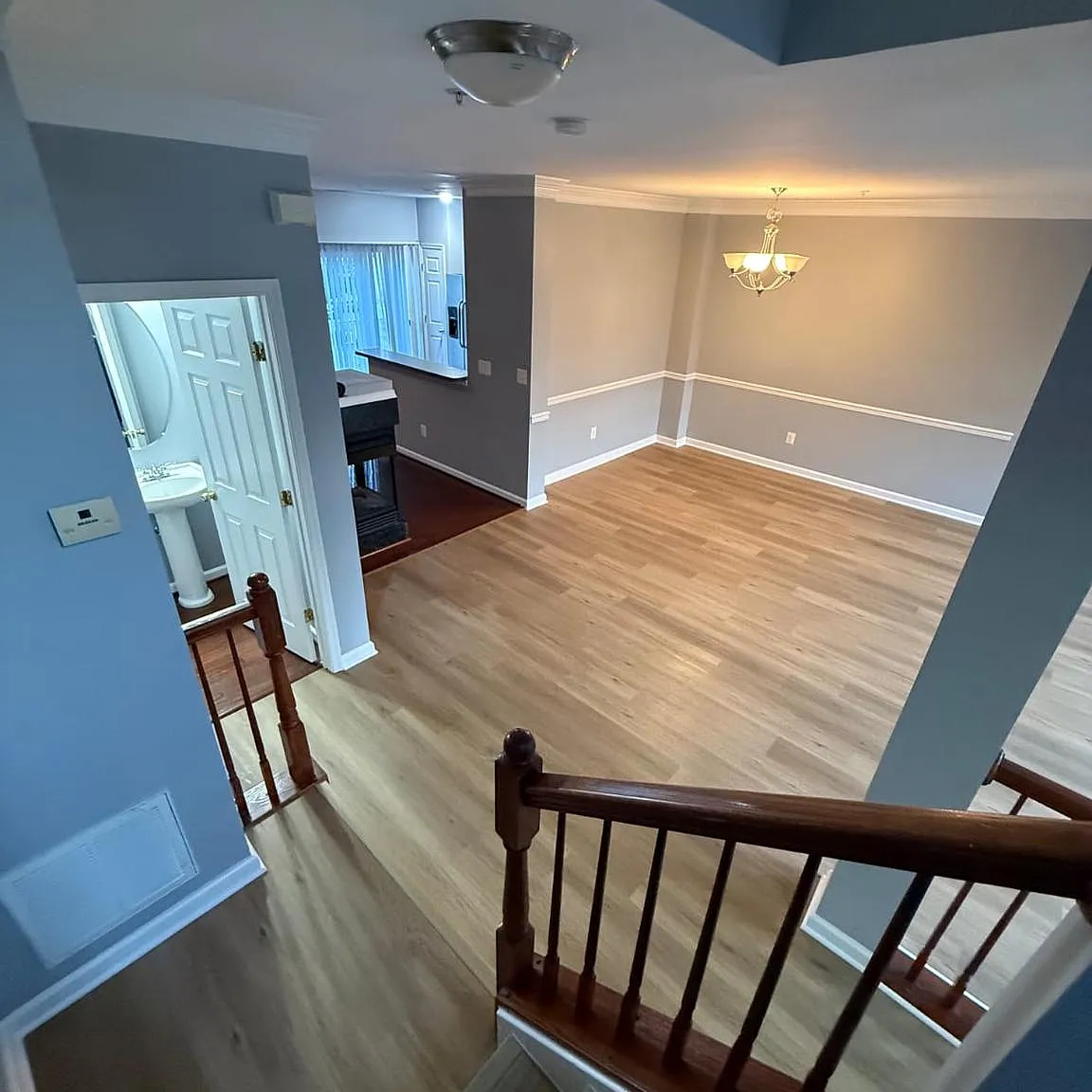 3 bed, 2.5 bath, 2269 sqft, $2,900 — Photo 4