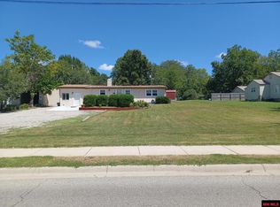 927 S College St, Mountain home, AR 72653