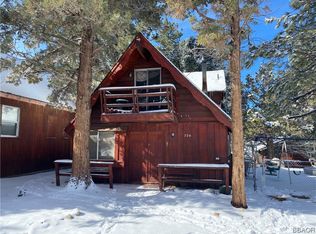 226 San Bernardino Ave, Sugarloaf, CA 92386