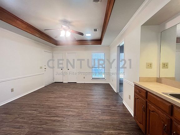 5th image of 4028 Seabury Dr