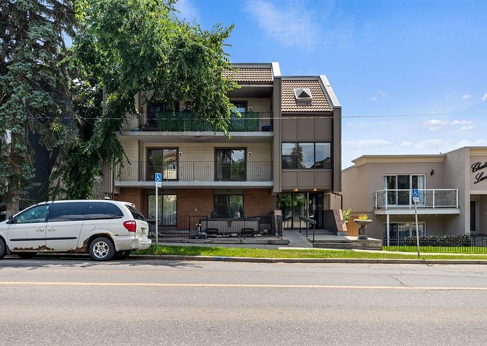 1st image of 1607 S 26th Ave SW #4