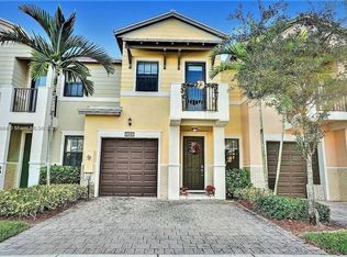 10440 NW 61st St, Doral, FL 33178