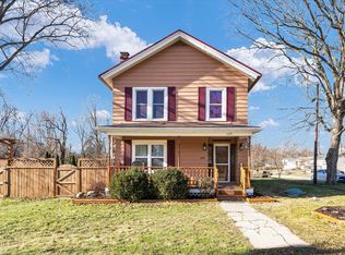 109 N Harrison St, Sidney, IL 61877