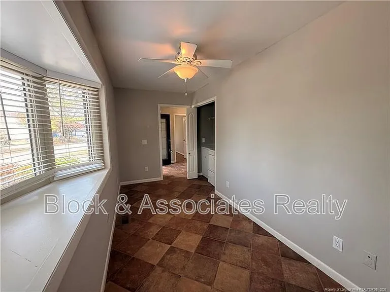 848 Castleberry Ct — Photo 3