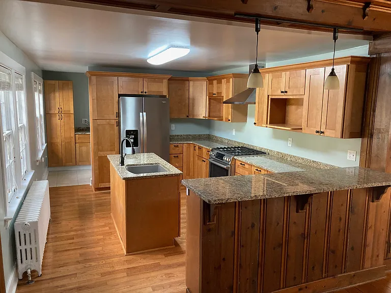 271 Cazenovia St #5 — Photo 14