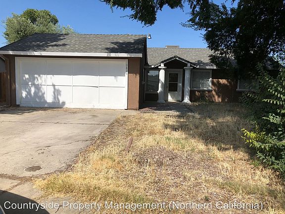 2nd image of 3825 Drakewood Ct
