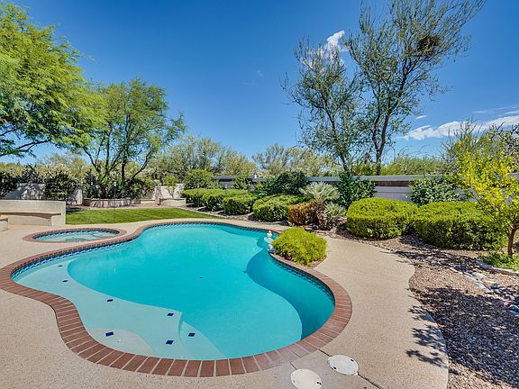 3rd image of 12616 N Pioneer Way