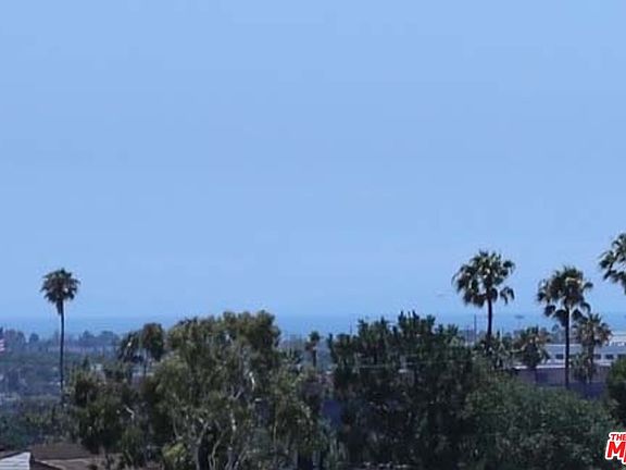 2nd image of 12222 Wilshire Blvd Penthouse 5