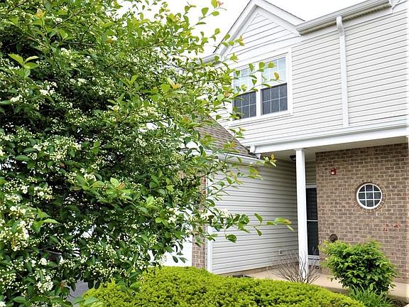 2nd image of 284 Arboretum Dr
