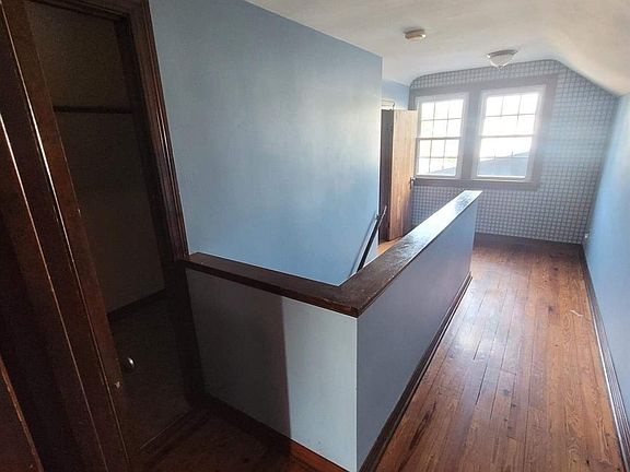 5th image of 802 Kaler Ave