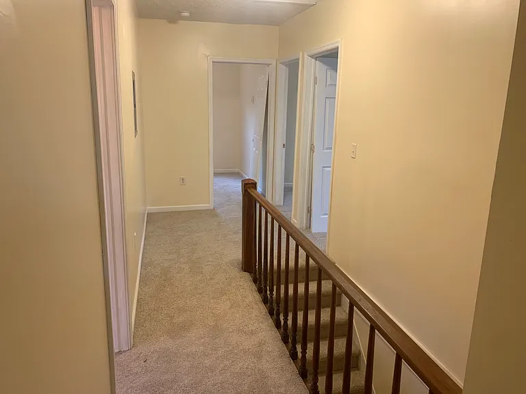 3922 Riverside Dr — Photo 1