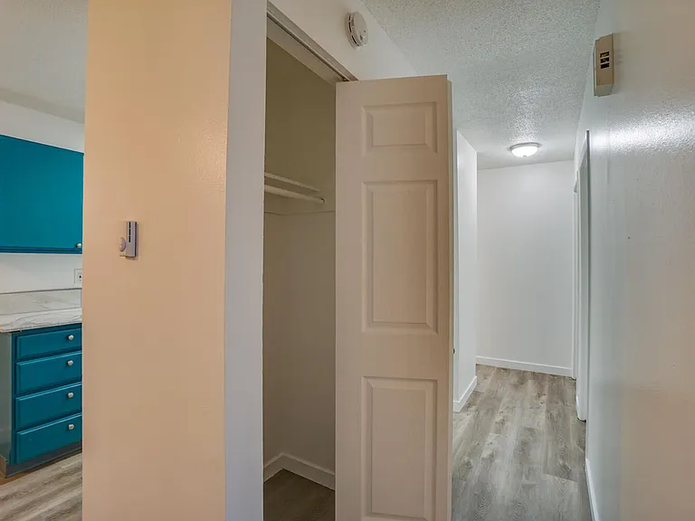 4875 SW Lombard Ave — Photo 45