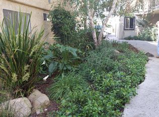 340 S Steckel Dr APT D, Santa Paula, CA 93060