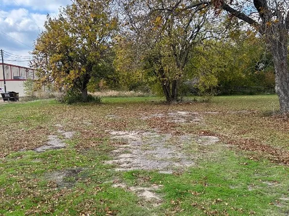 College St, Lone Oak, TX 75453