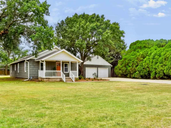 1617 E 26th Ave, Hutchinson, KS 67502
