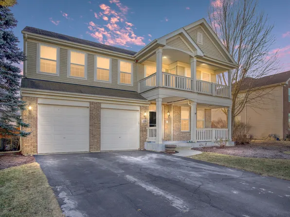 320 Tralee Ln, McHenry, IL 60050