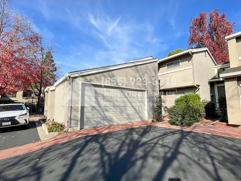 6718 Freedom Ct — Photo 12