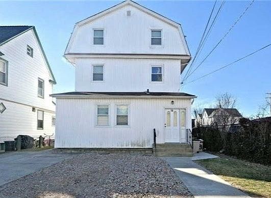 1st image of 28 Brooklyn Ave APT 1B