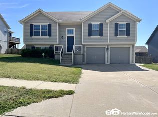 8807 NE 117th Ter, Kansas City, MO 64157