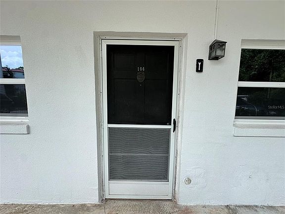 2nd image of 100 EL CAMINO DR #104